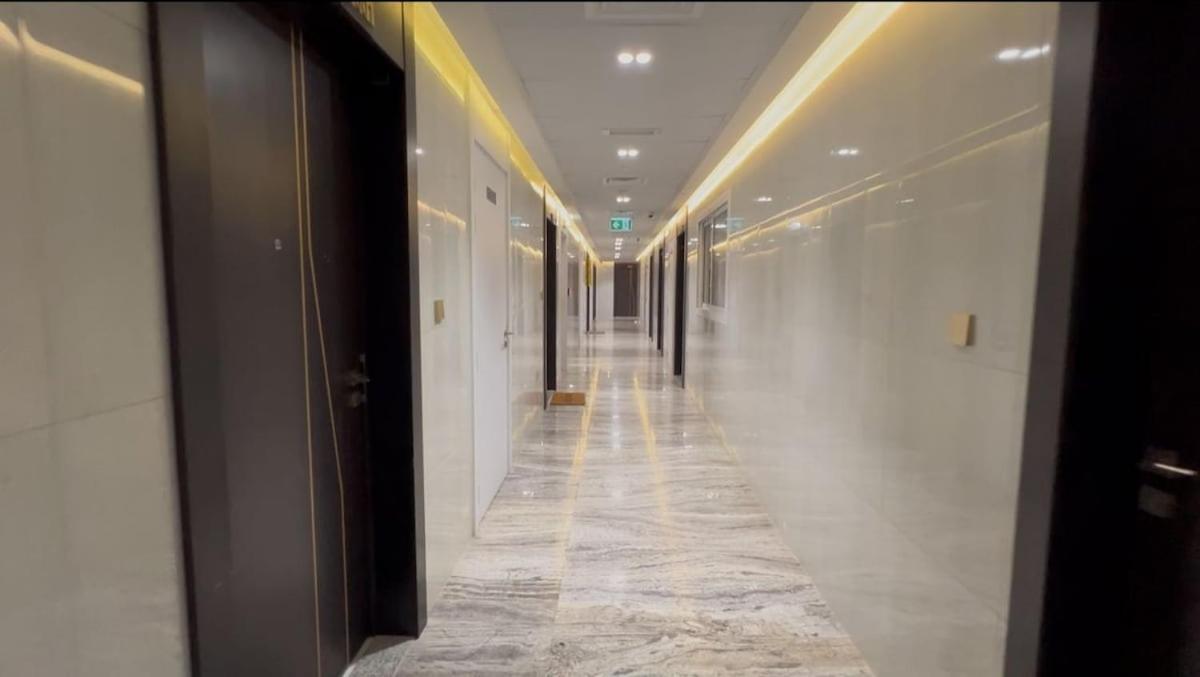 2 Bedroom Only 10 Mins From Burj Khalifa