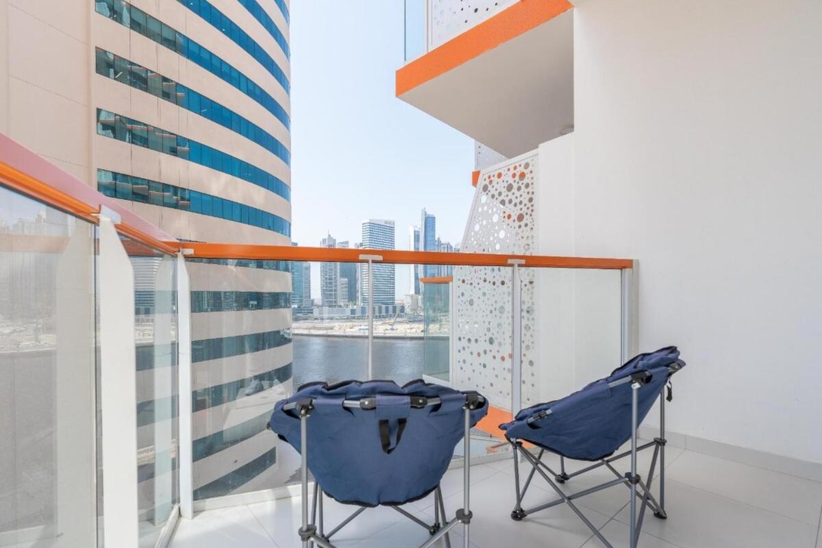 Apartment 2 Bedroom Only 10 Mins From Burj Khalifa *