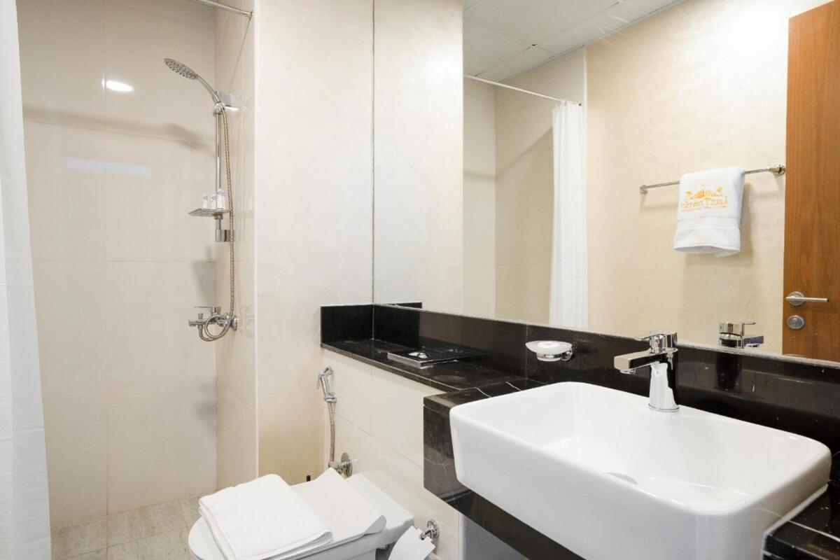 2 Bedroom Only 10 Mins From Burj Khalifa Dubai